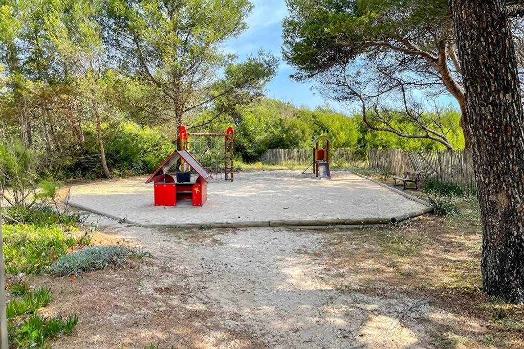 Appartement En Residence Privee, Face A La Mer Avec Acces Direct Plage Hyères Екстериор снимка