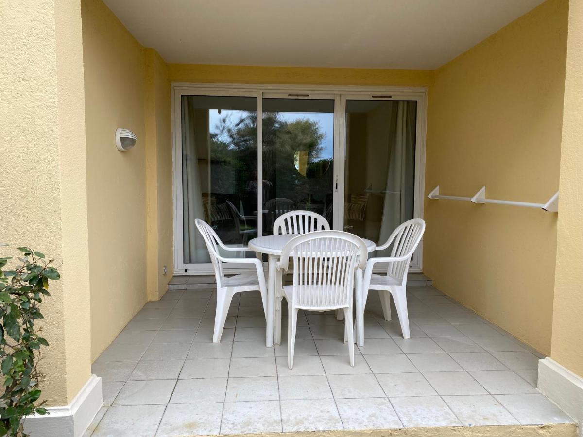 Appartement En Residence Privee, Face A La Mer Avec Acces Direct Plage Hyères Екстериор снимка