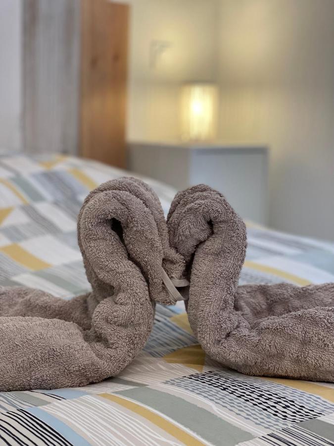 Appartement En Residence Privee, Face A La Mer Avec Acces Direct Plage Hyères Екстериор снимка